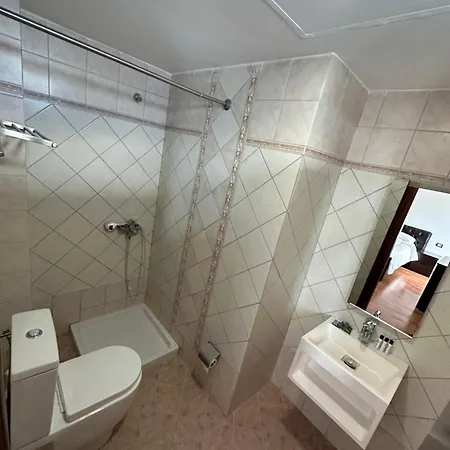 Hotel Monte Cristo - Rooftop Pool Saranda